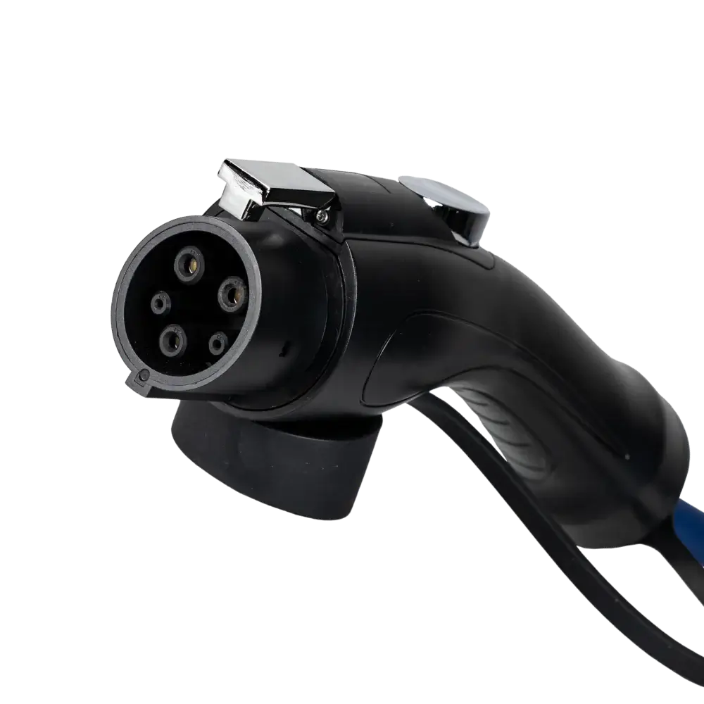 Close-up van een 🇳🇱 Mobiele lader Type 1 Schuko 3.7kW (regelbaar 8A-16A) EV laadstekker, zwart, met meerdere ronde connectoren, geïsoleerd op een witte achtergrond.