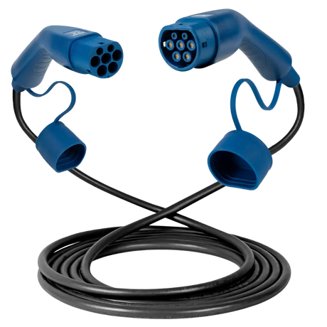 De 🇳🇱 VOLDT Type 2 Mode 3 32A 22kW Laadkabel is een premium, opgerolde zwarte EV-laadkabel met blauwe handgrepen en connectorkappen, voorzien van IP67-bescherming voor snel en veilig opladen thuis of bij openbare stations.