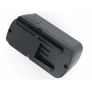 Een Festool 12V Ni-MH accu 3300mAh (vervangt BPS12C, BPS12, BP12, 114064, 491246, 498336) in zwart, afgebeeld onder een hoek om de contactpunten en een deel van de behuizing te tonen tegen een witte achtergrond.