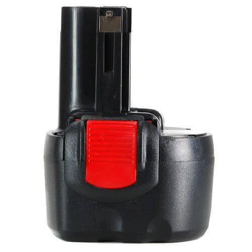 Een zwarte Accu voor Bosch 9,6V gereedschap Ni-MH accu (vervangt BAT001, BAT019, BAT100, BAT048, 2 607 335 035) met een rechthoekige vorm, grote rode vergrendeling aan de voorkant en metalen contacten aan de bovenkant.