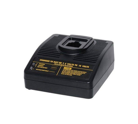 De DeWalt lader 7,2V-18V voor Ni-Cd/Ni-MH accu's is compatibel met DC9071, DC9096, A9252, DE9094 en 152250-27 en heeft een bovenste sleuf voor eenvoudige accuplaatsing.