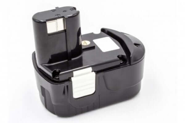 Een zwarte vervangende Accu voor Hitachi Gereedschap 18V Ni-MH met rechthoekige bovenkant en witte vergrendeling, compatibel met EB 1814SL/1820L/1830HL en Hitachi DS18DFL/DV18DL/WH18DL, biedt hoge capaciteit en betrouwbare prestaties.