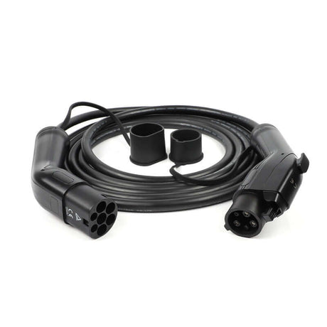 Een opgerolde zwarte Laadkabel voor laadpaal type 1 16A 3,7kW voor elektrische auto is afgebeeld met connectoren en beschermkappen op een witte achtergrond.