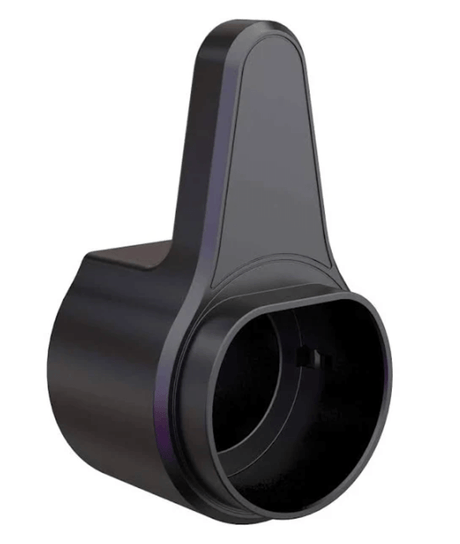 De Kabelhouder type 2 laadkabel EV is een zwart cilindervormig apparaat van plastic of metaal met een plat, langwerpig lipje en is ontworpen als laadkabelhouder voor EV's en kan bevestigd worden aan een rond apparaat of buis.