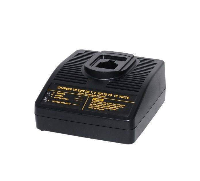 Zwarte DeWalt lader 7,2V-18V voor Ni-Cd/Ni-MH accu's, compatibel met DC9071, DC9096, A9252, DE9094 en 152250-27; compact ontwerp met sleuf bovenop en gele tekst vooraan.