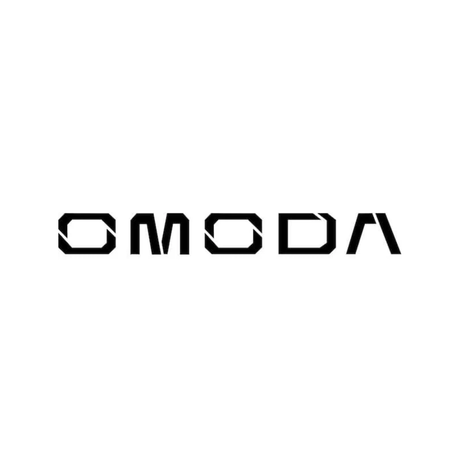 De afbeelding toont het woord OMODA in een modern, vet, geometrisch zwart lettertype op een witte achtergrond.